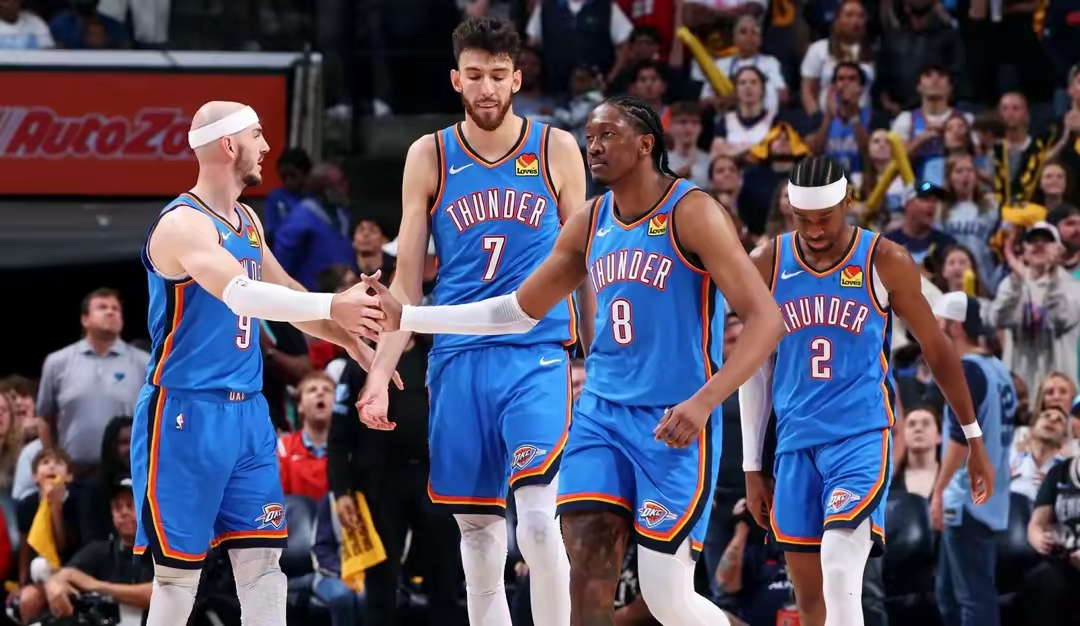 关于清晨突围战来临，俄克拉荷马雷霆围绕德国杯豪取连胜，管理层满意，年轻球员得到机会的信息